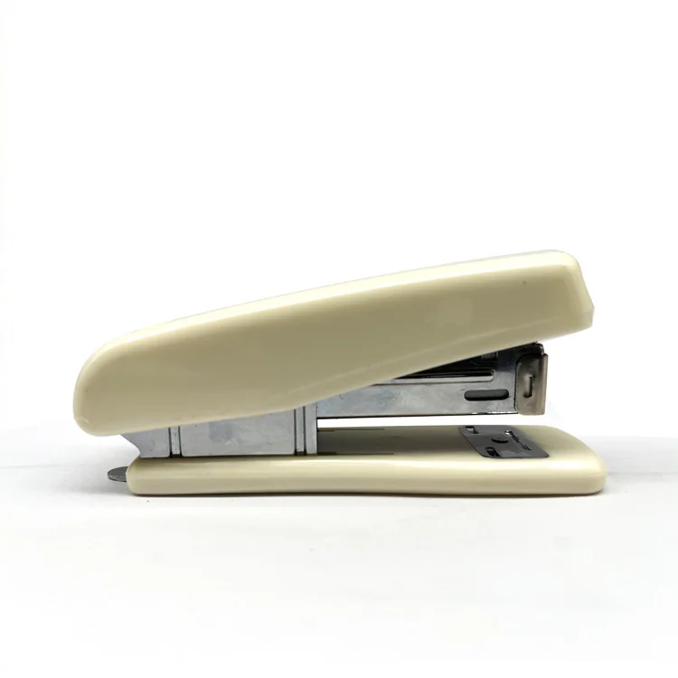 wholesale Hot Selling HS588-30 School Supplies Plastic Portable  office Stapler for 20 sheets of A4 paper