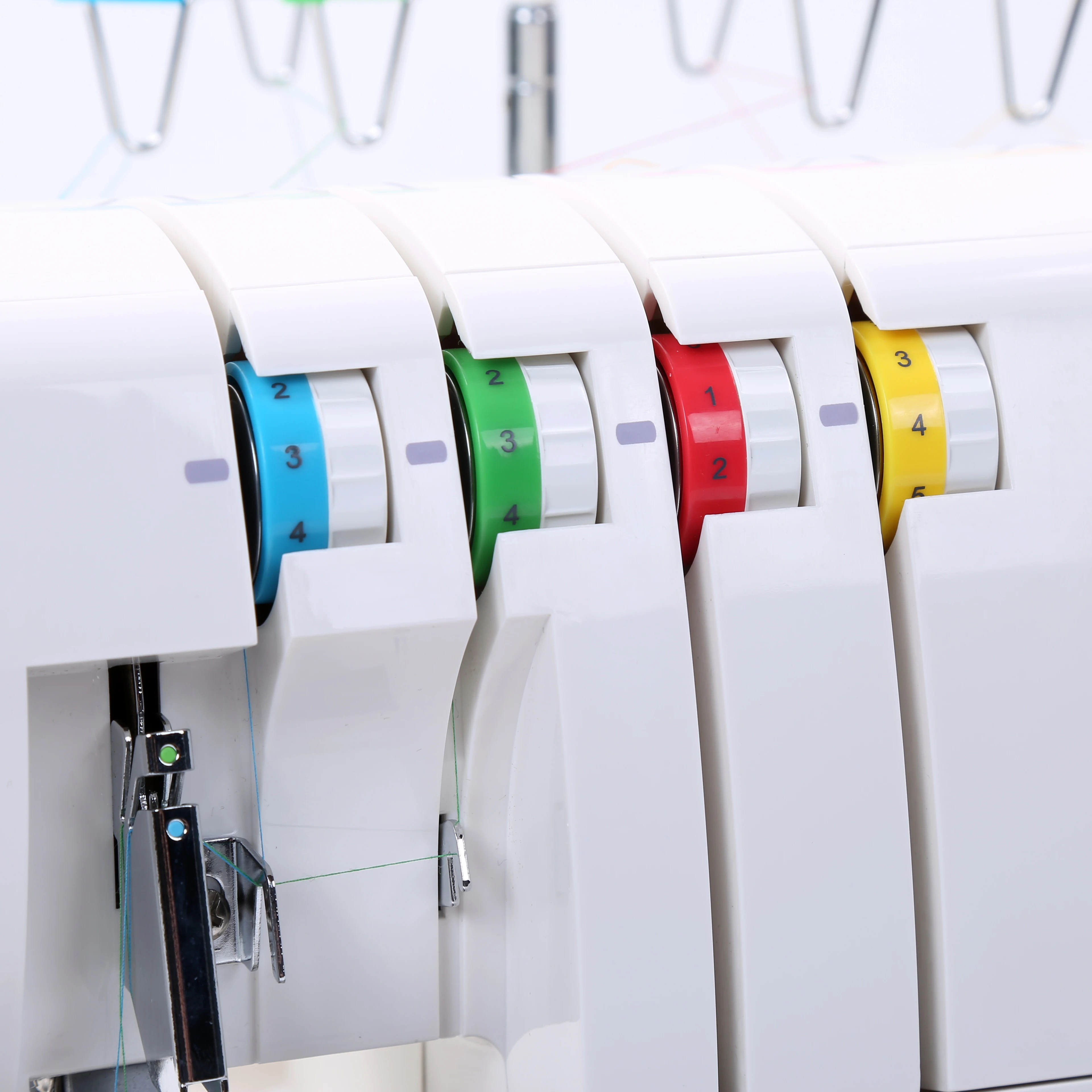 Wholesale home use small semi-automatic overlock sewing machine