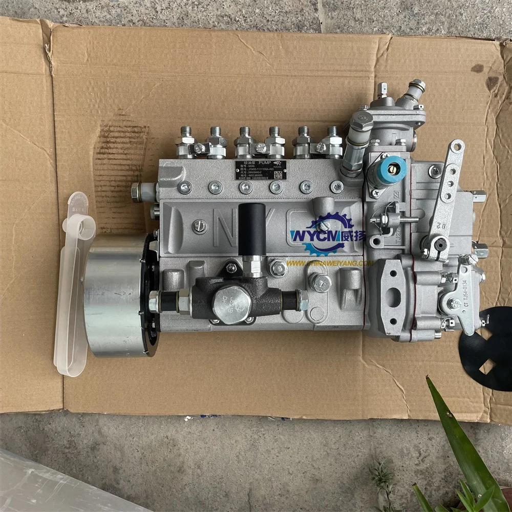 Yuchai Engine Parts 6AD95 J7M00-1111100A-493 Fuel Injection Pump for Sale
