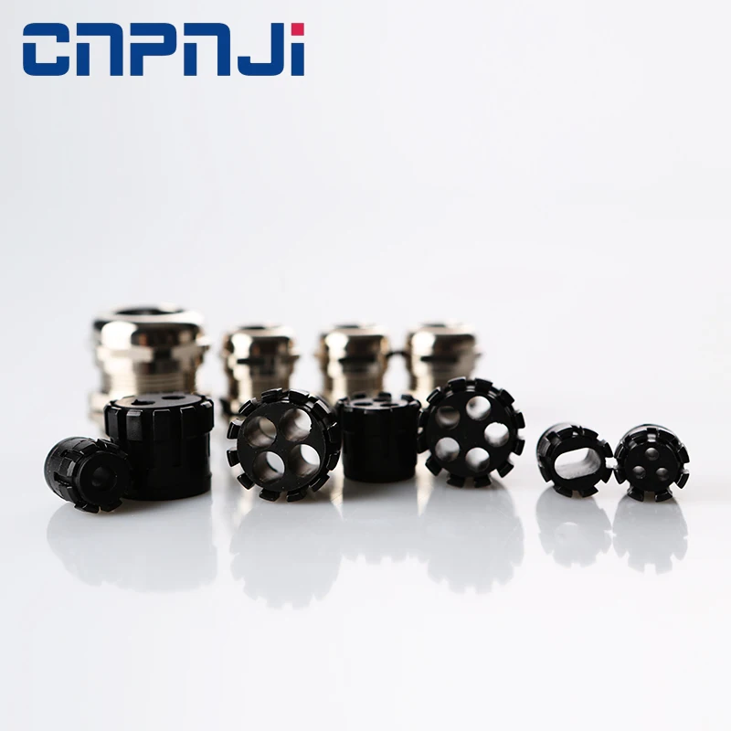 Hot-Selling brass  4 holes pg type multi-hole adapter  Multiple Entry Type Wire Cable Gland