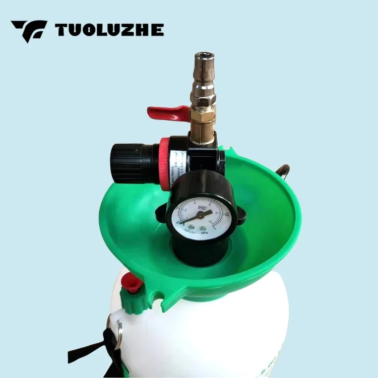 Car gearbox oil replacement machine refueling kettle plastic 5L pneumatic oil injector