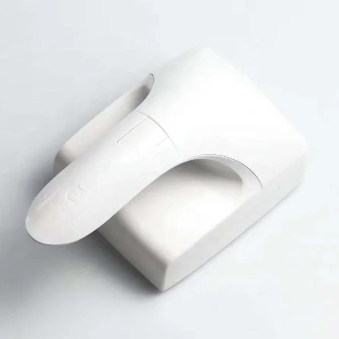 2022 New Self-Cleaning Grooming Tool Pet Hair Remover Roller Brush For Home Use