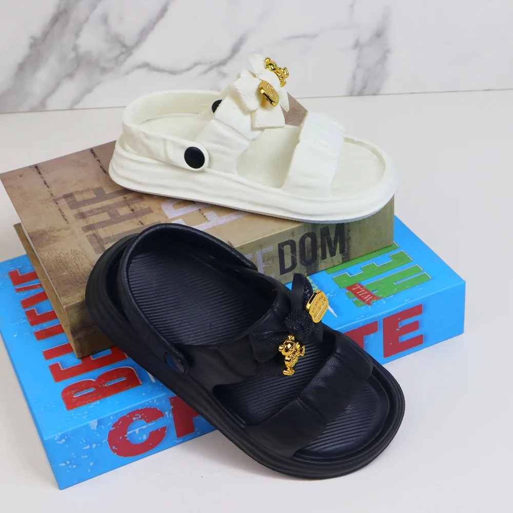 High Quality Light Weight Cool kids Flipper Slippers chinese Cute Slippers Slide Sandals