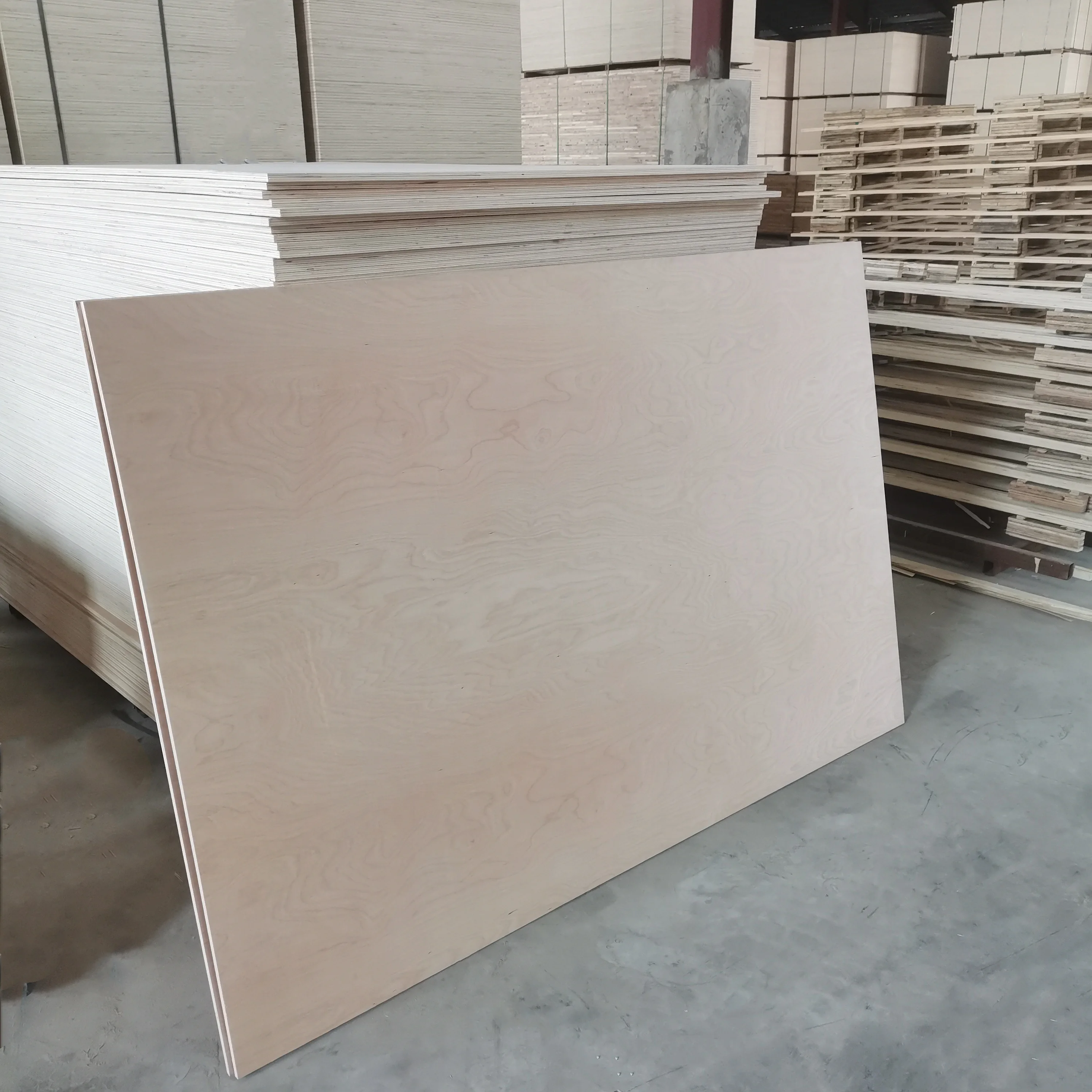 Birch Plywood Sheet 8x4 Chinese 3/4 Thick Building Wood Birch Plywood 18mm