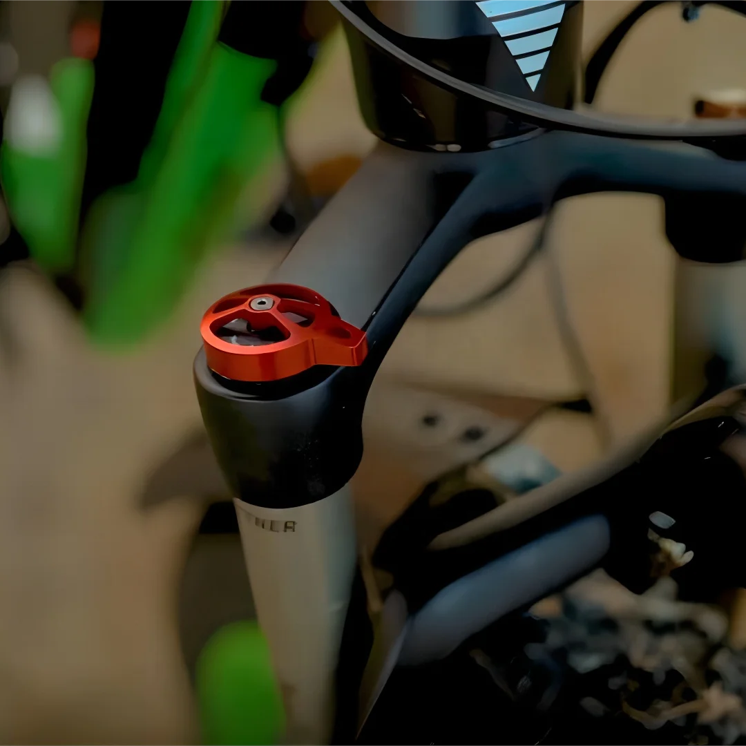 2023 New Mountain E-bike China Supply Equipped 26 Inch Fat Tires Electric Bike