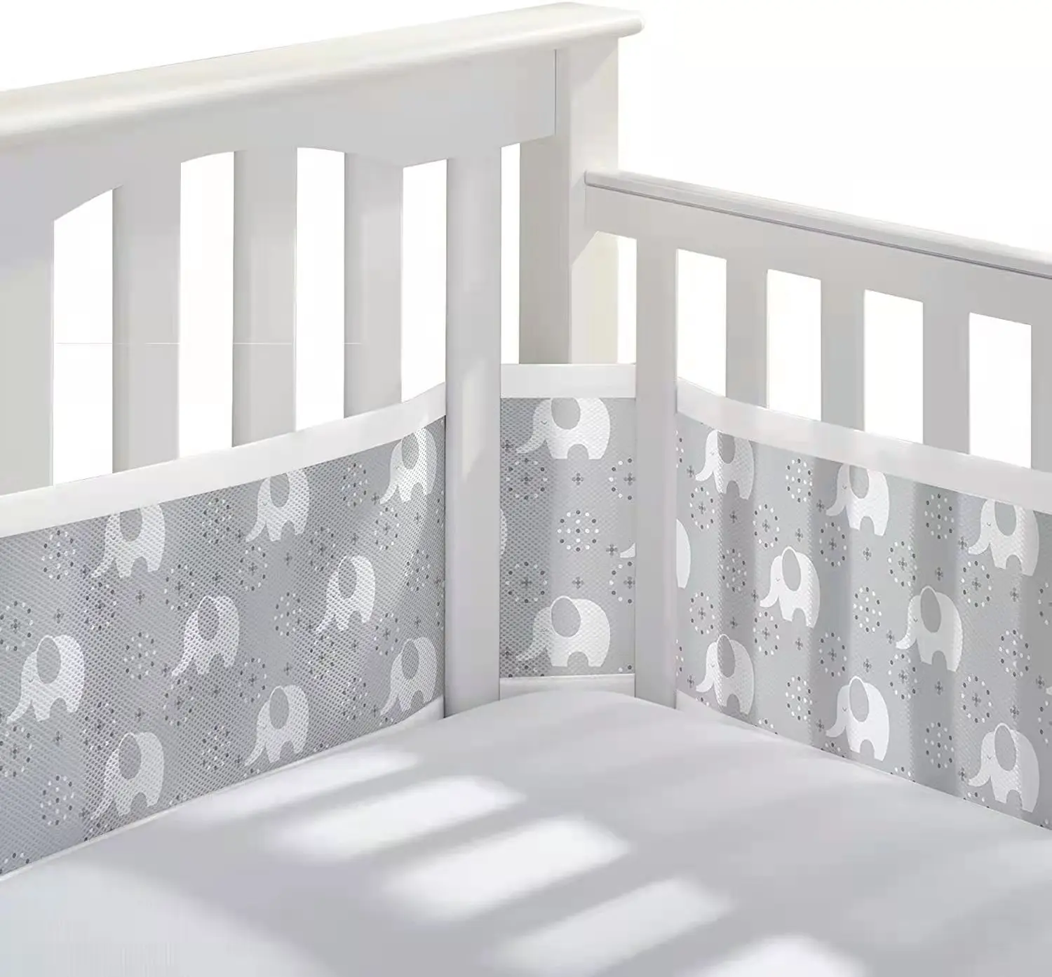 Hot Selling Breathable Air Mesh Fabric Baby rFull-Size Four-Sided Slatted and Solid Back Cribs Printed Mesh crib bumper