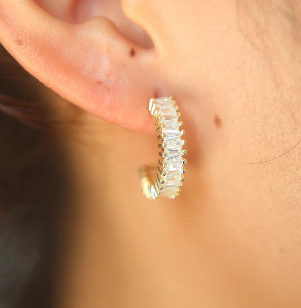 2024 high quality 5A Cubic Zirconia fashion women jewelry princess cut cz half circle hoop earring