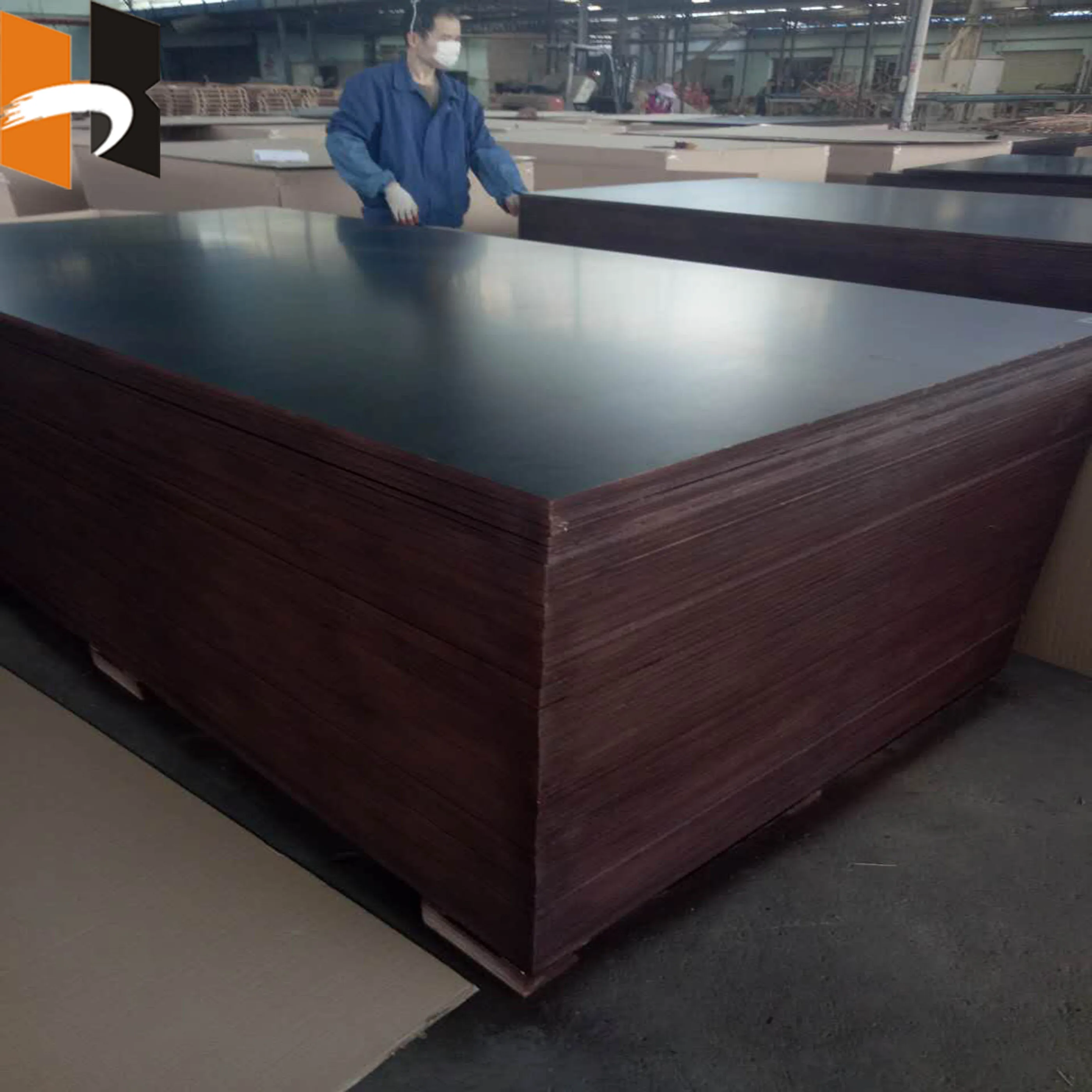 High Quality Film Faced Plywood 12mm Poplar Wood Core Fancy Plywood For Construction