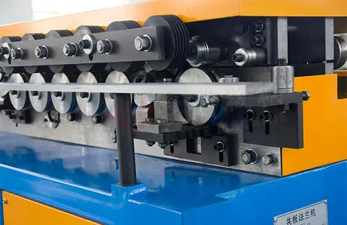 TDC/TDF duct flange forming machine rectangular board air duct making machine