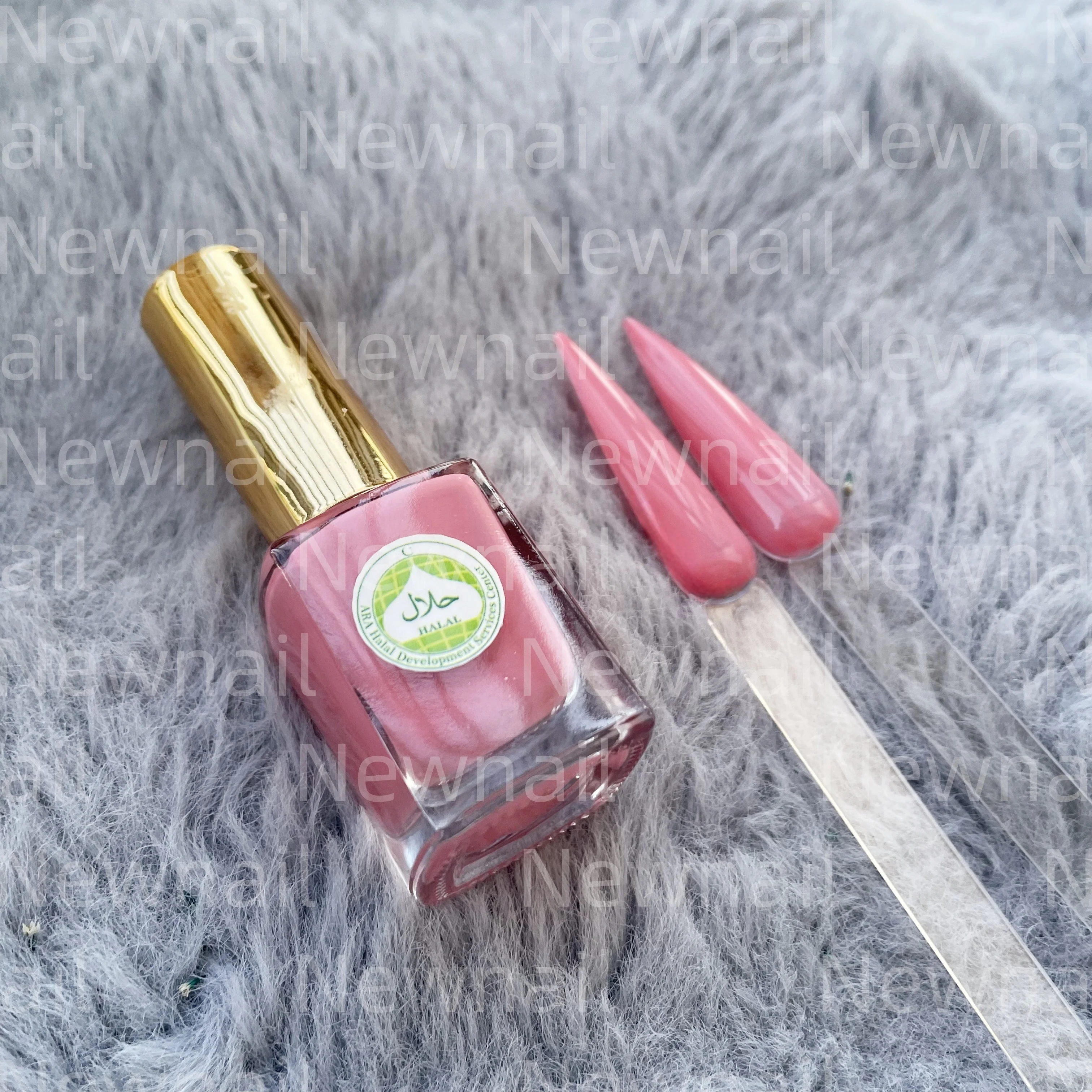 Water Based Halal Nail Lacquer Breathable Permeable Long Lasting Low Odor High Pigment 135 Colors Nail Polish