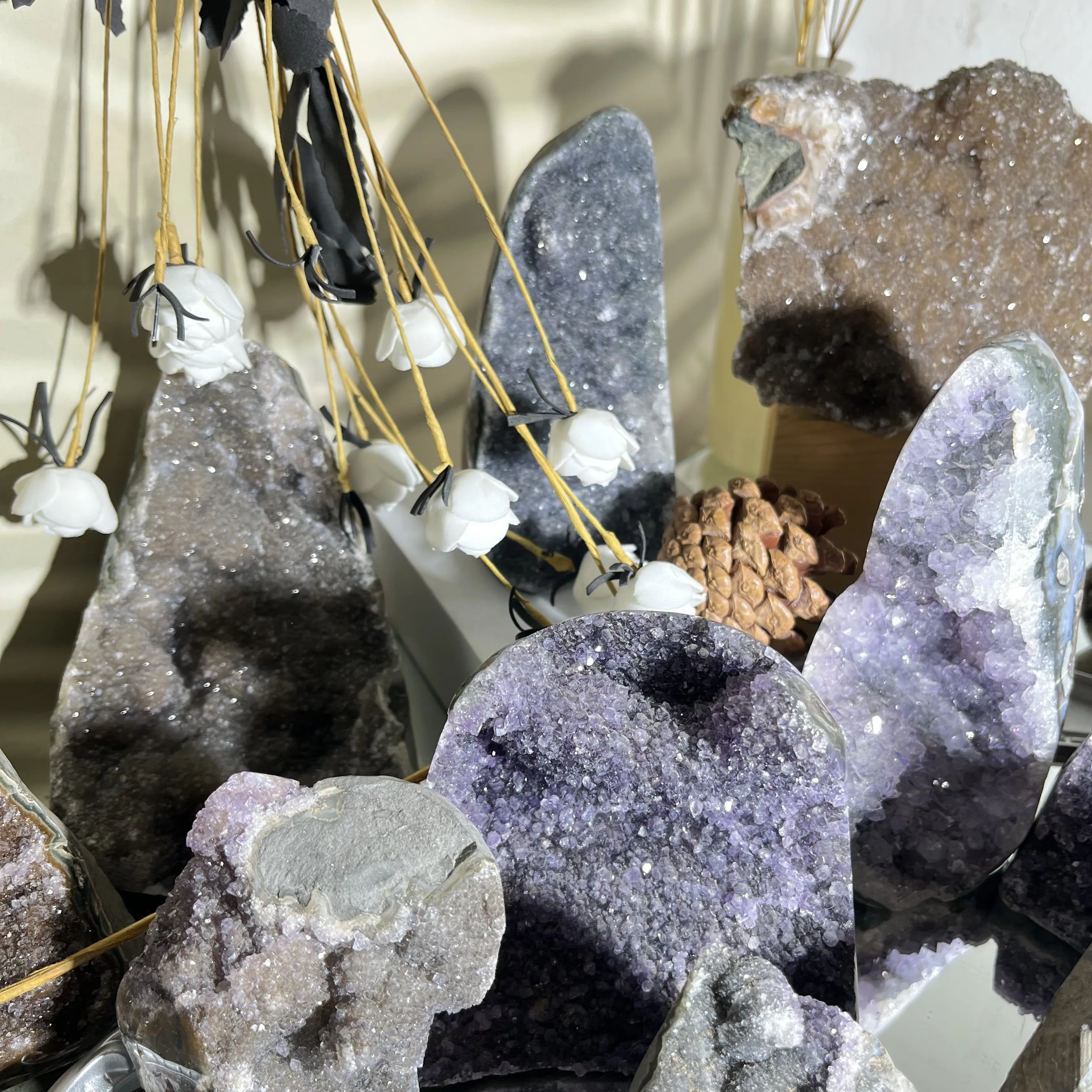 Hot Sale Natural Purple Amethyst Rawl Stones Crystal Cluster Wholesale Original Druzy Amethyst Cathedral For Collection
