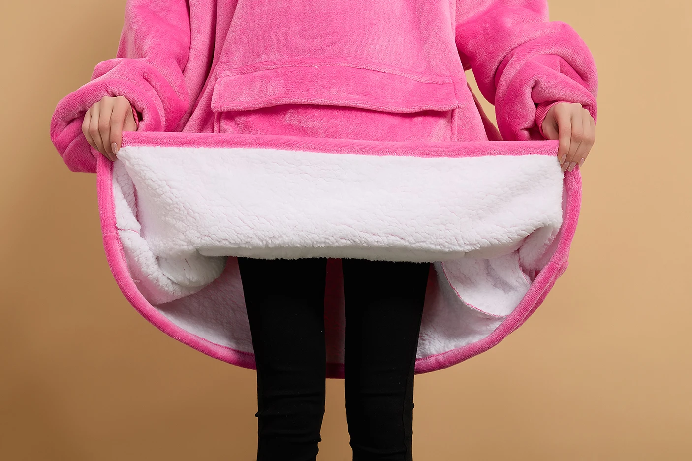 Factory winter tv hooded blanket hoodie sherpa fleece fluffy hoodie blanket oversized giant sweatshirt blanket for adult