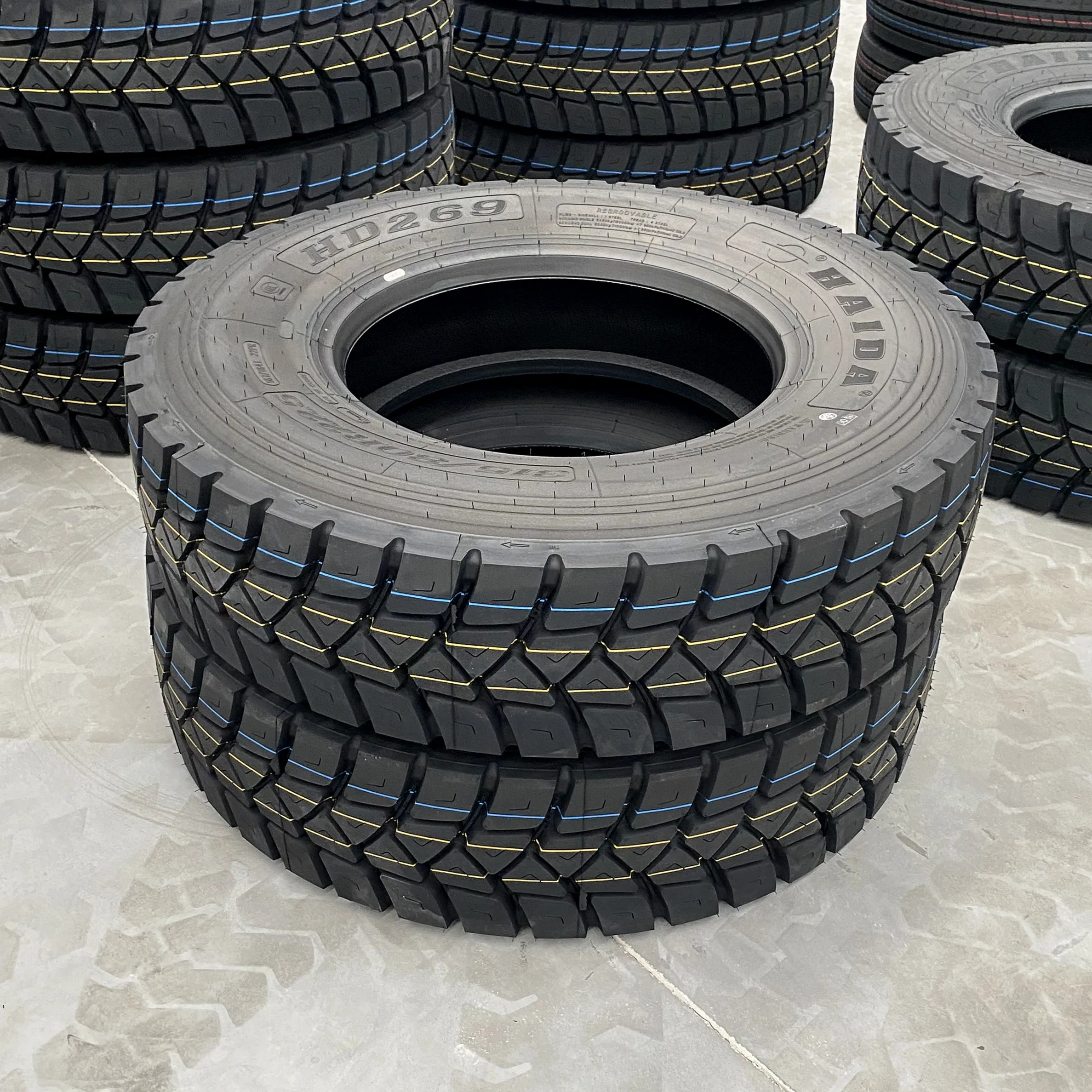  Шины для грузовиков с разумной короткой транспортировкой 7. 00r16lt 50r16lt 8. 25r16lt 9. 00r20 25r20 шины автобусов китайские