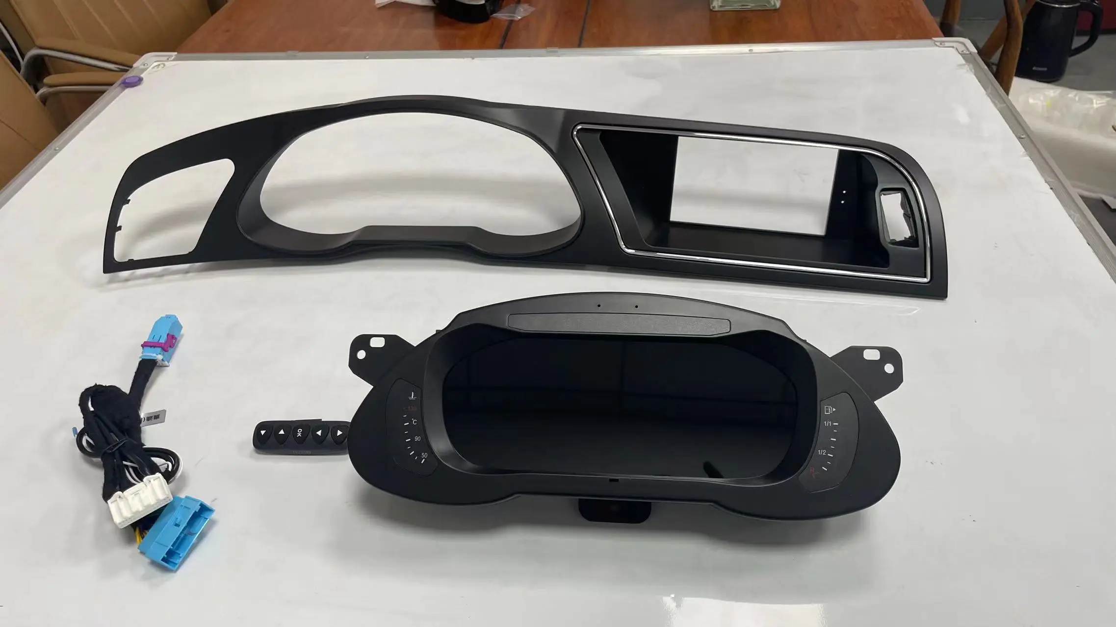 Factory price Digital Dashboard Panel Virtual Instrument Cluster CockPit LCD Speedometer For Audi A4 A4L A5 S4 S5 B8 Q5