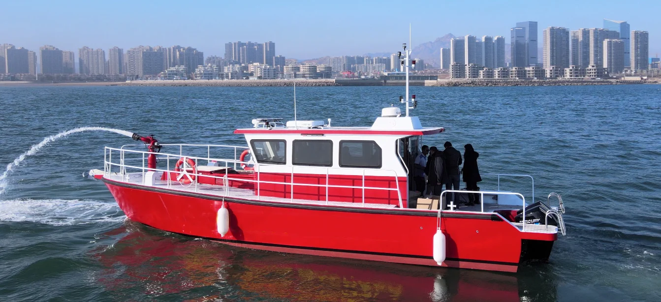 New Long ambulance boat Aluminum Fire Fighting Rescue Work Boats Equipped with Monitor Fire Pump