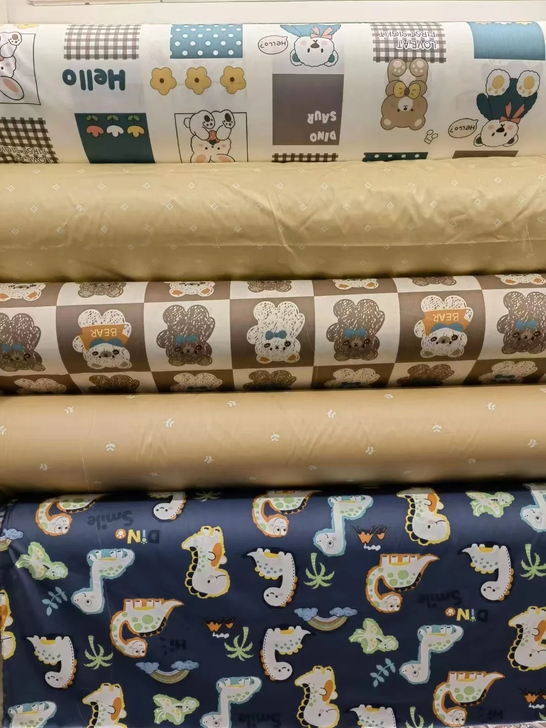 Printed nature cotton prints twill bedding sets fabric cartoon printed woven fabric for kids bedding sets good quality