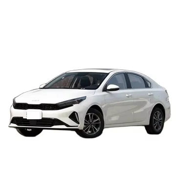2024 китайские бензиновые автомобили Kia k3 1.5L CVT Comfort FWD 4-дверный 5-местный седан бензиновый автомобиль компактный для взрослых