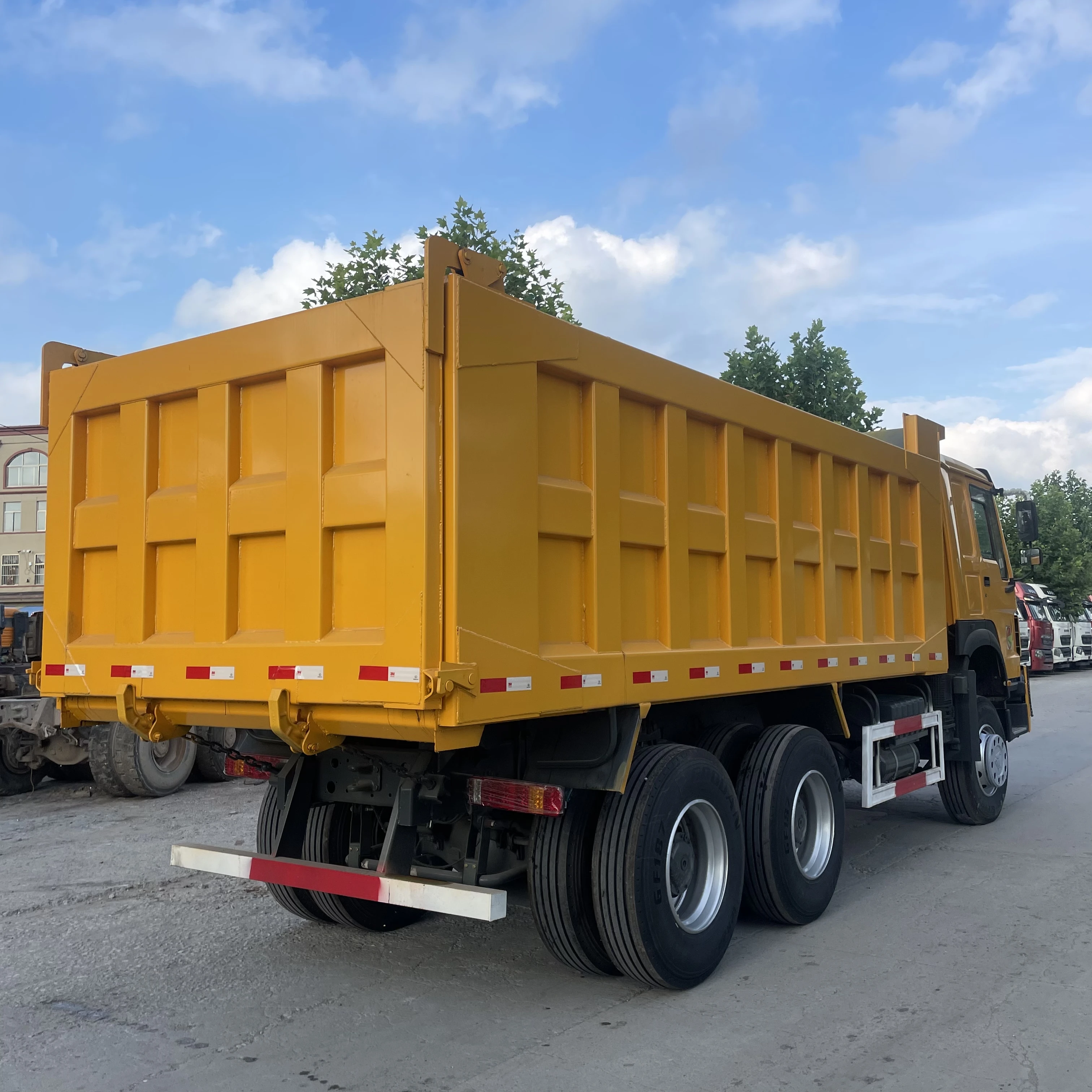 Sinotruk HOWO Used Dump Truck 30-40 Tons New Engine Tipper Trucks 371/375HP Used  Dumper High Quality Hydraulic Manual For Sale