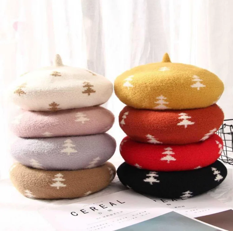 Favorable price Christmas tree design  winter Casual lovely beret Beanie soft pumpkin hat for woman