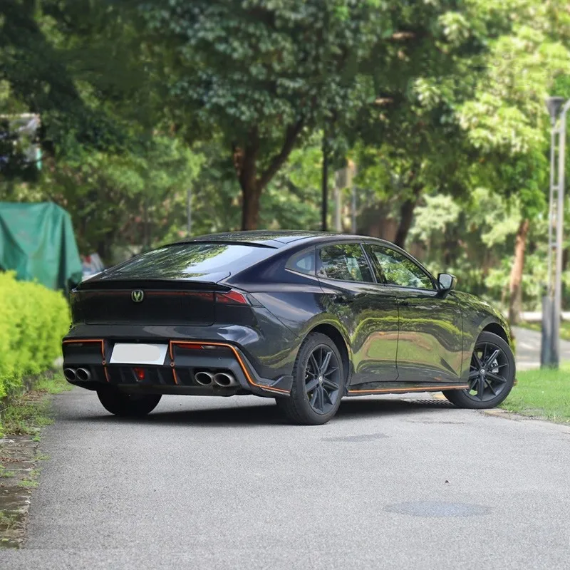 2024 Changan UNI-V iDD 1 5 T Smart Fun Zhiqu подключаемый гибридный автомобиль