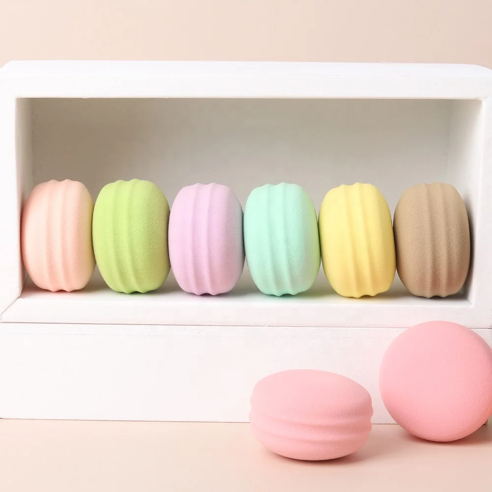 Super Soft Bouncy Wholesale Round Flat Macaron Shape Latex Free Packaging Box Applicator Beauty Makeup Sponge Custom Logo