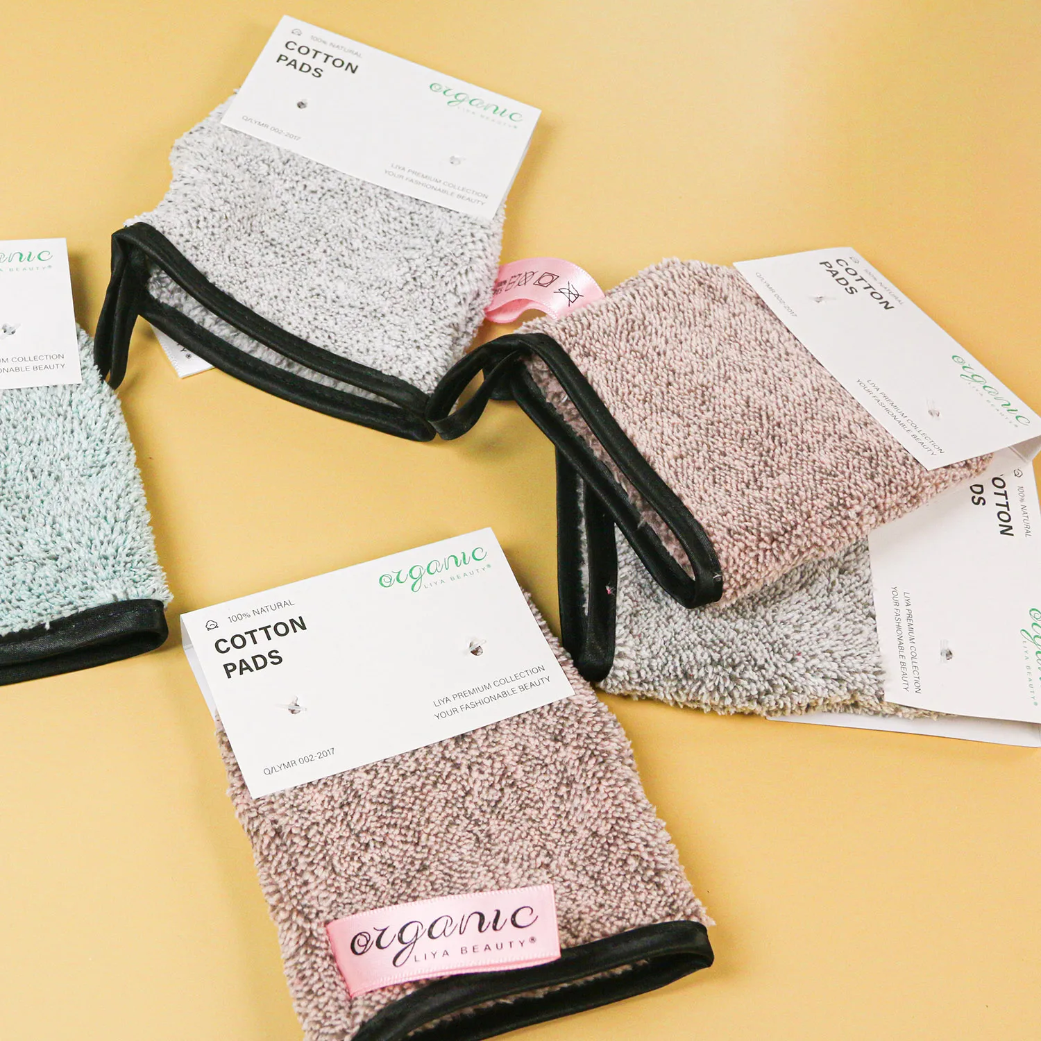 Reusable Bamboo Charcoal Fiber Exfoliating Cleansing Towel Makeup Remover Pads Gloves Facial Cosmetic Cleaning Mitt