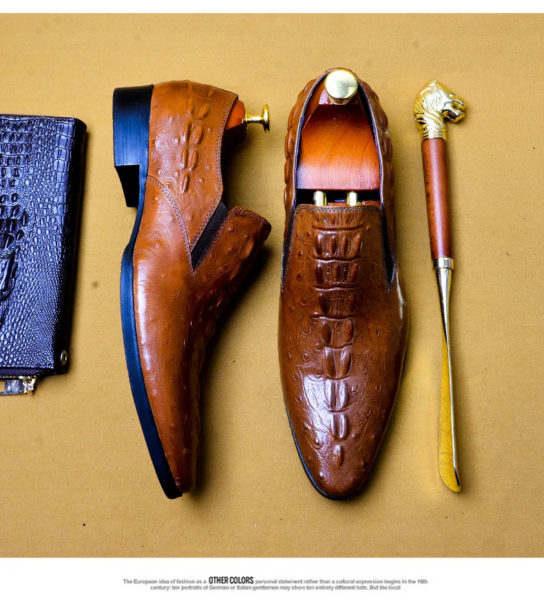 New Red Bottom Mens Leather Shoes Matte Patent Leather Suede Stylist Shoe Rivets Mens Shoe Business Wedding Party Banquet Dress