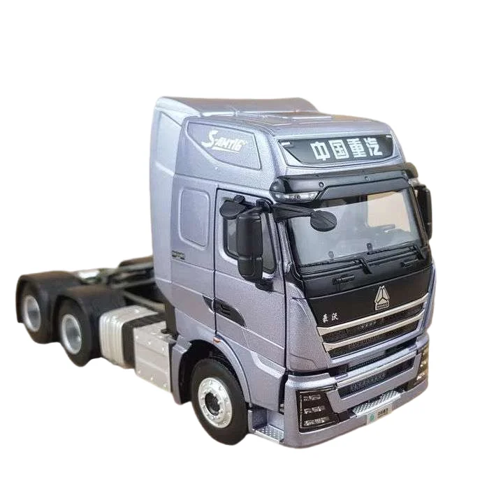 promotional semi diecast tanker toy truck model 1:24 truck  No voltage