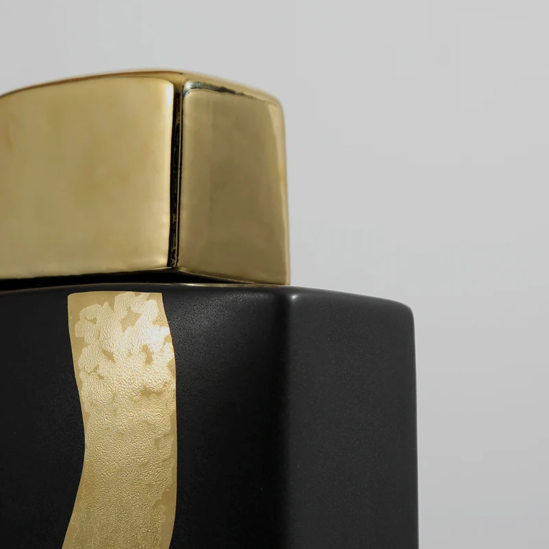 Modern Luxury Black Gold Novelty & Creative Home Decor Crinkle Ceramic Decorative Ginger Jar Bottle