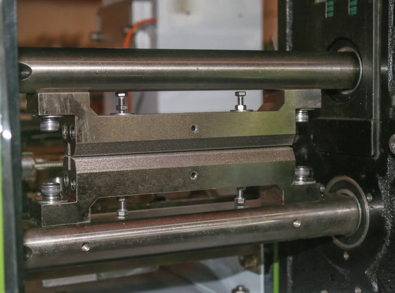 kn95 small mask packing machine price Plastic syringe packing machine