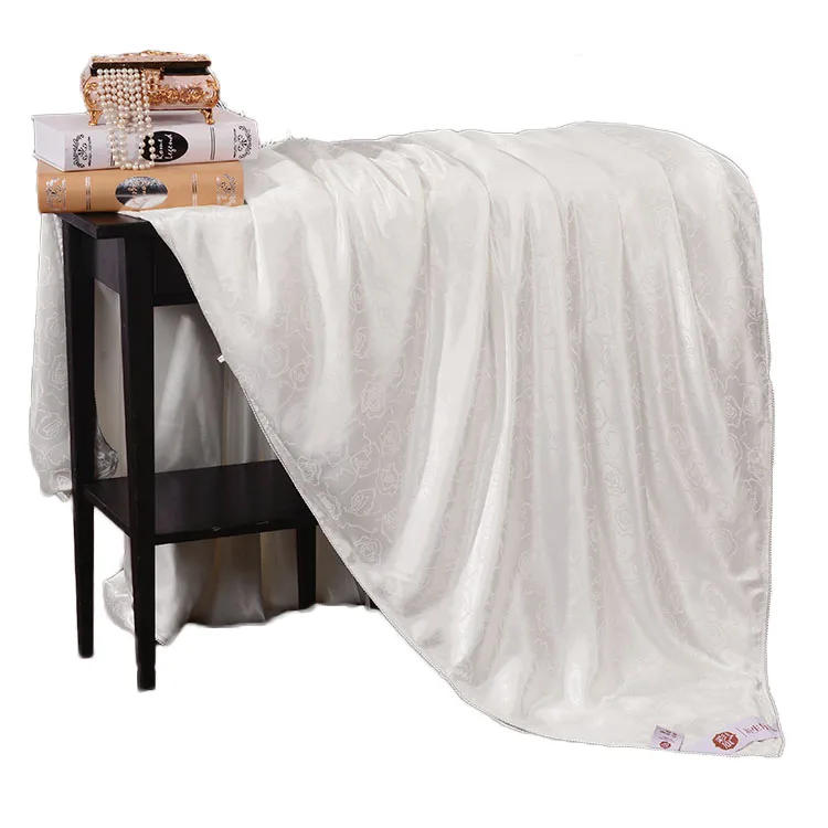 
OEM индивидуальный размер и вес 2,5 кг зимнее шелковое одеяло 100% шелковое одеяло + 100% шелковое наполнение 