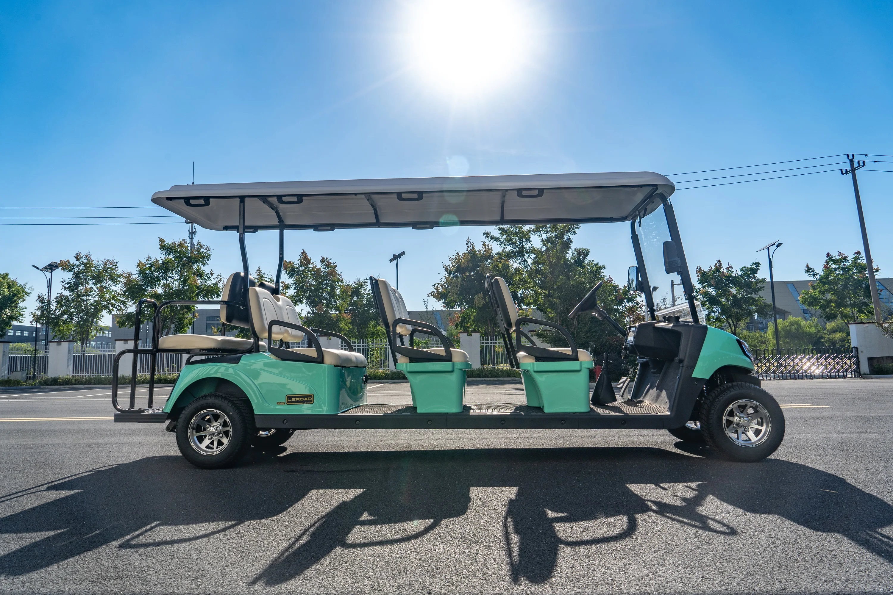 LEROAD LATEST L6+2 Bright Green Golf Cart Hot Selling Well Performance 8 Seats Electric Golf Car