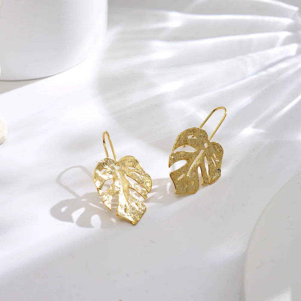 Fashion simple ins style hip hop leaf earrings 14k gold-plated metal jewelry for women