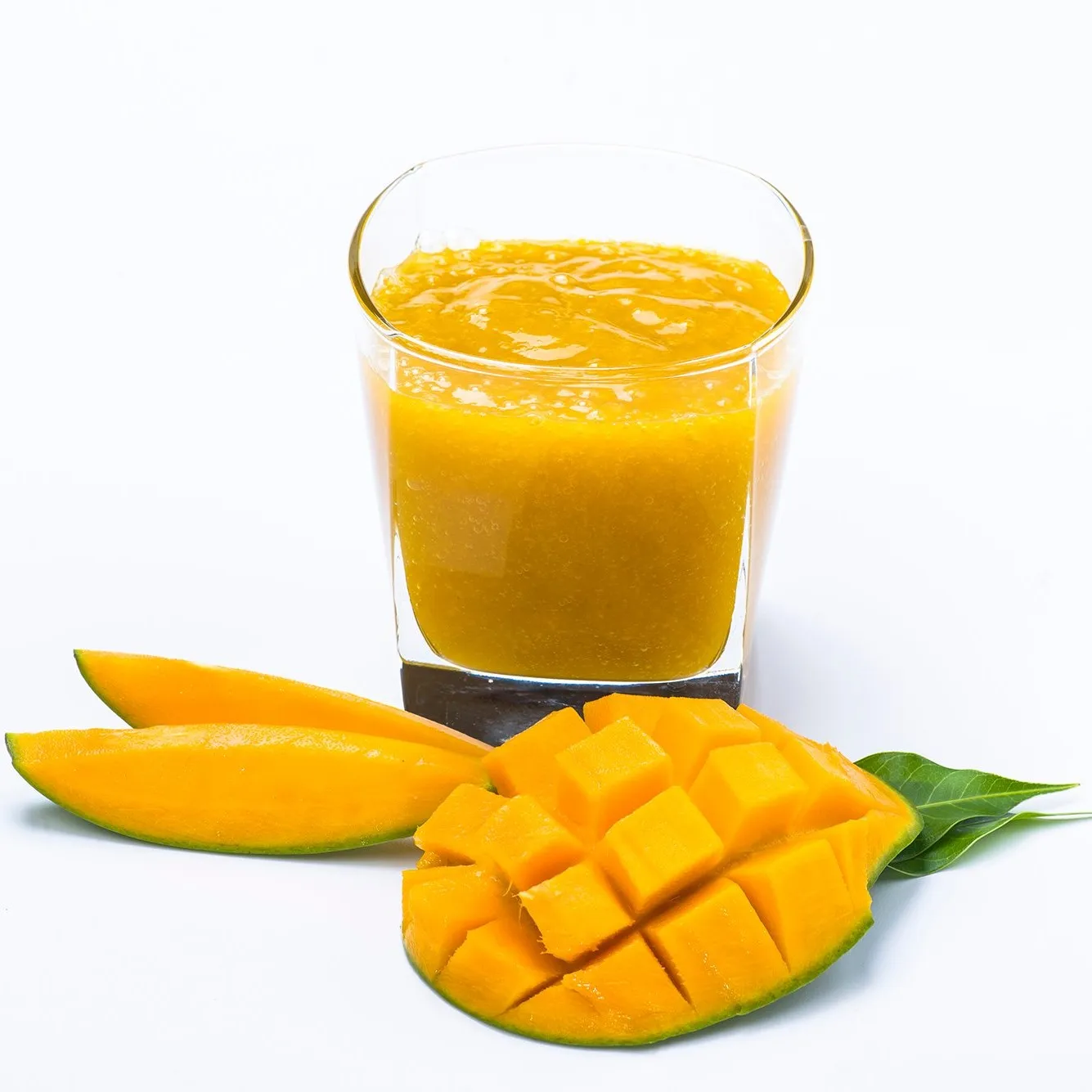 500ml Mango Juice Not from concentrate Pure Mango Extract Best Quality Delicious Vitamin Low Fat Hot Selling
