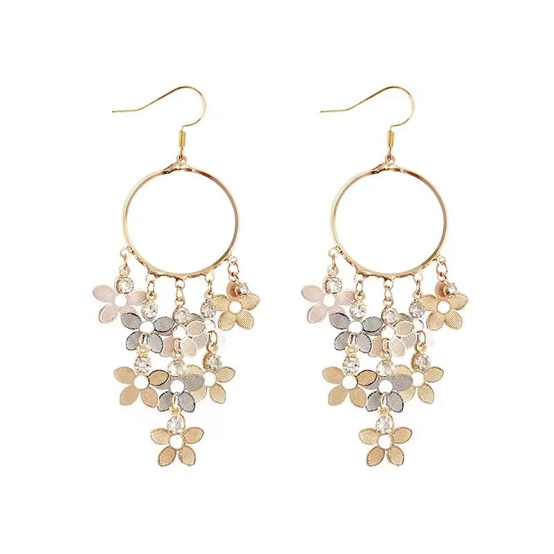 Elegant style zircon sequin flower earrings. Wedding party silver needle earrings