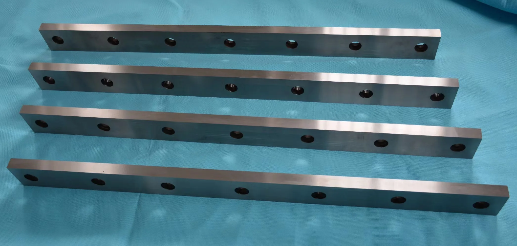 H13/skd61 1300*63*16 лезвие ножницы применимо к Qc12y (k) поворотной балке 4*2500 / Qc11 гильотина 4*2500