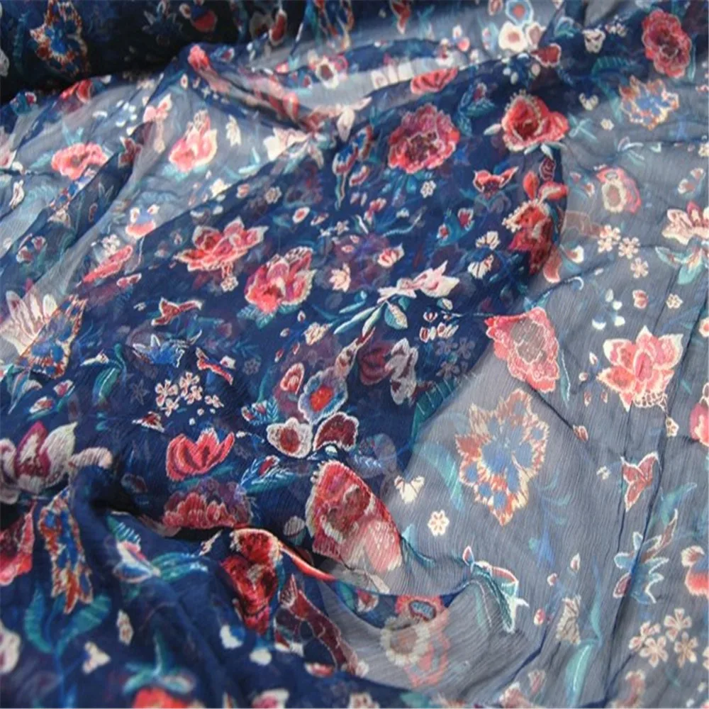 Fashion Blue Floral Printed Soft 100% Pure Silk Crinkle Chiffon Fabric for Spring Long Dress