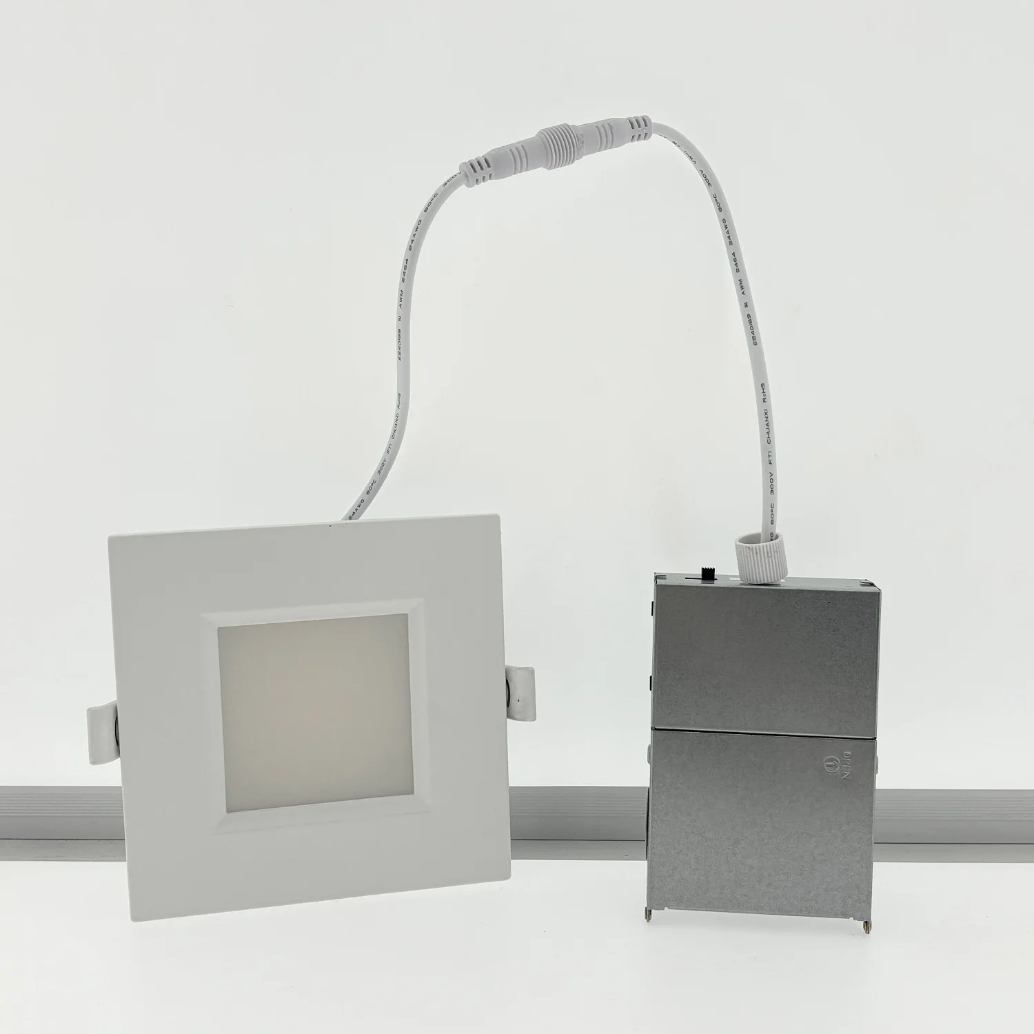 ETL ES FCC 4inch 9W Slim Square LED Panel Light with Round Cut Out Hole No Flicker Driver 3CCT Adjustable White Aluminum Body