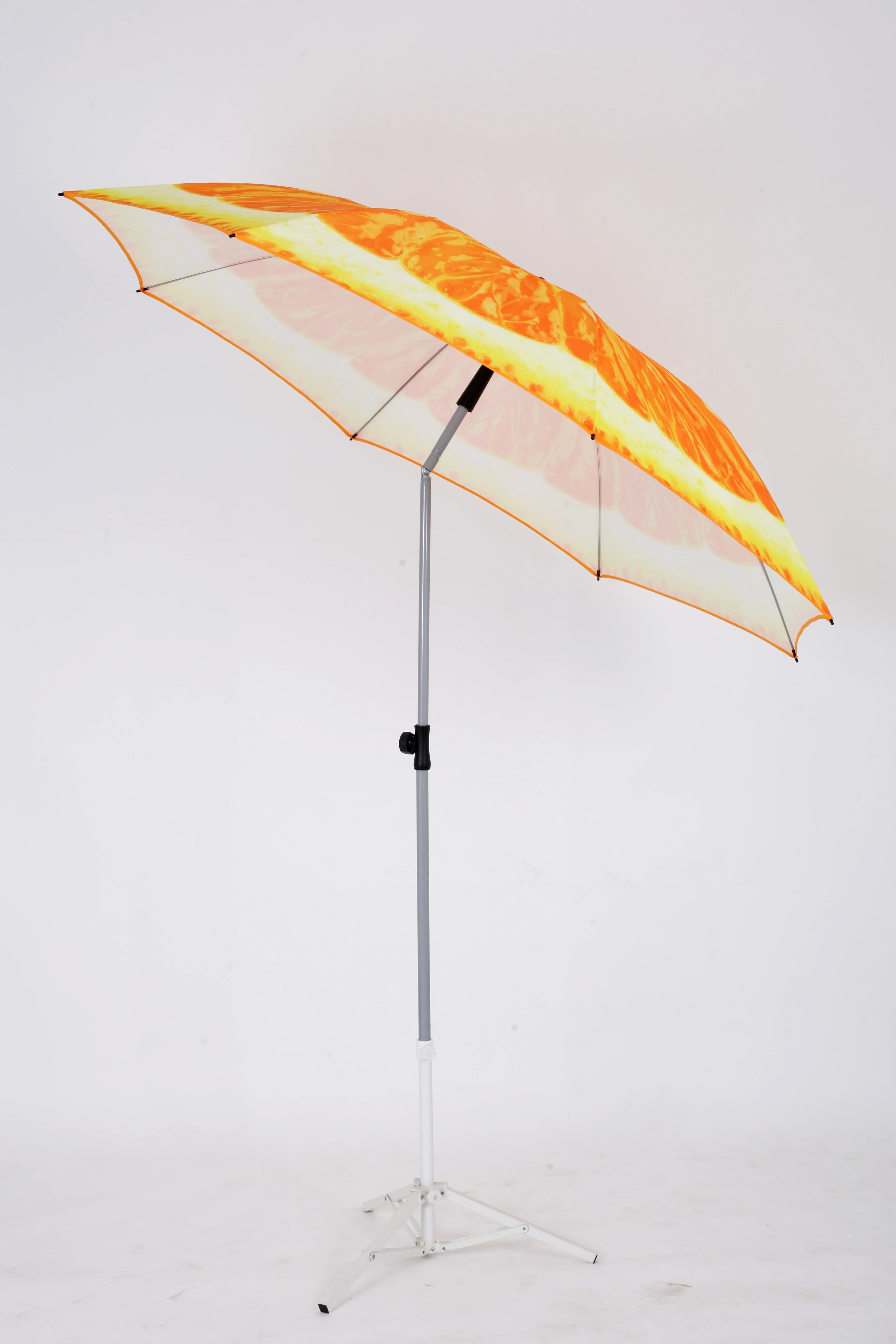 Popular in China Quality guaranted good-looking fruit beach umbrella by the sea