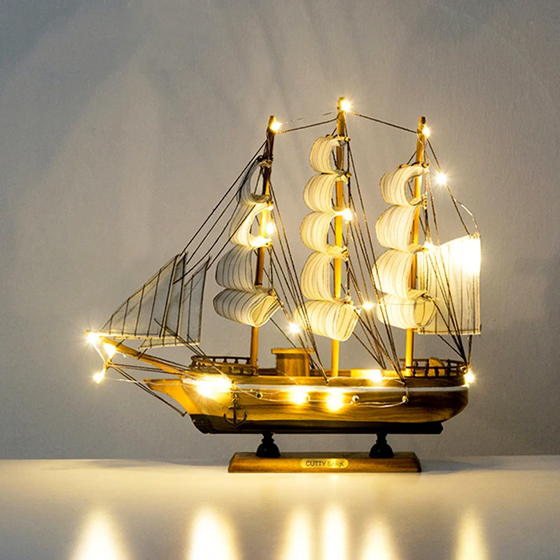 Luxury Wooden Model Ship Lighting Model Sailboat Decor Home Decoration Table Lamps Home Decor Ship Model