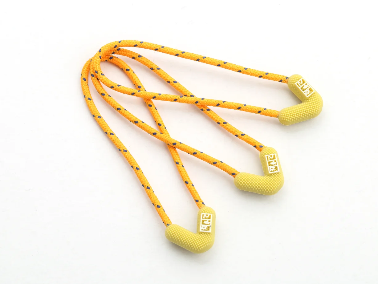 Custom 2022 new fashion rubber zipper  puller cheap and durable zipper slider