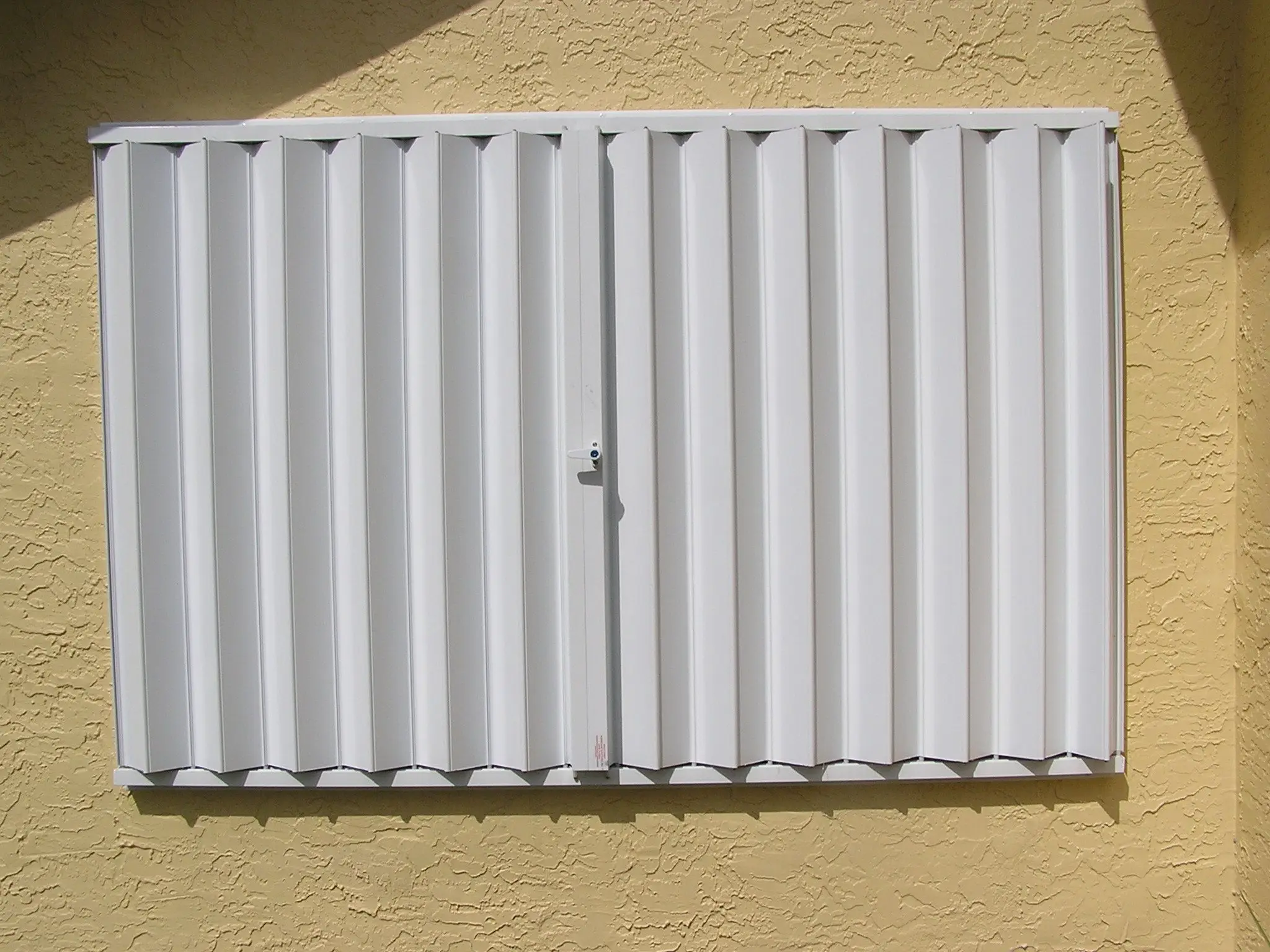 TOMA Hurricane Impact Shutters Outdoor Windproof Patio Louvers Shutter for Florida State Standard