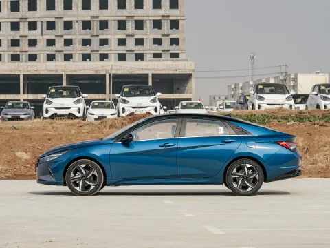 2023 New Used Car Petrol Sedan Hyundai Elantra Top Configuration 1.5L CVT Top Flagship Kazakhstan