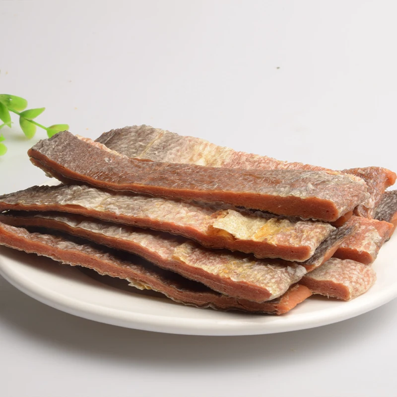 Прямая поставка с завода воздушная сушеная рыбья кожа собачьи лакомства богатые рыбьим жиром закуски и вяленое лосось