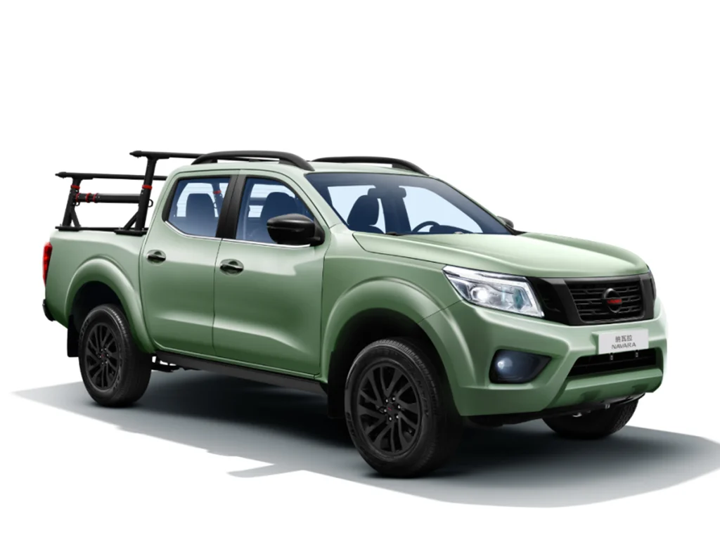 In Stock Brand New Manual Gear Gasoline Pick Up Truck Nissan Navara Doble Cabina Pickup