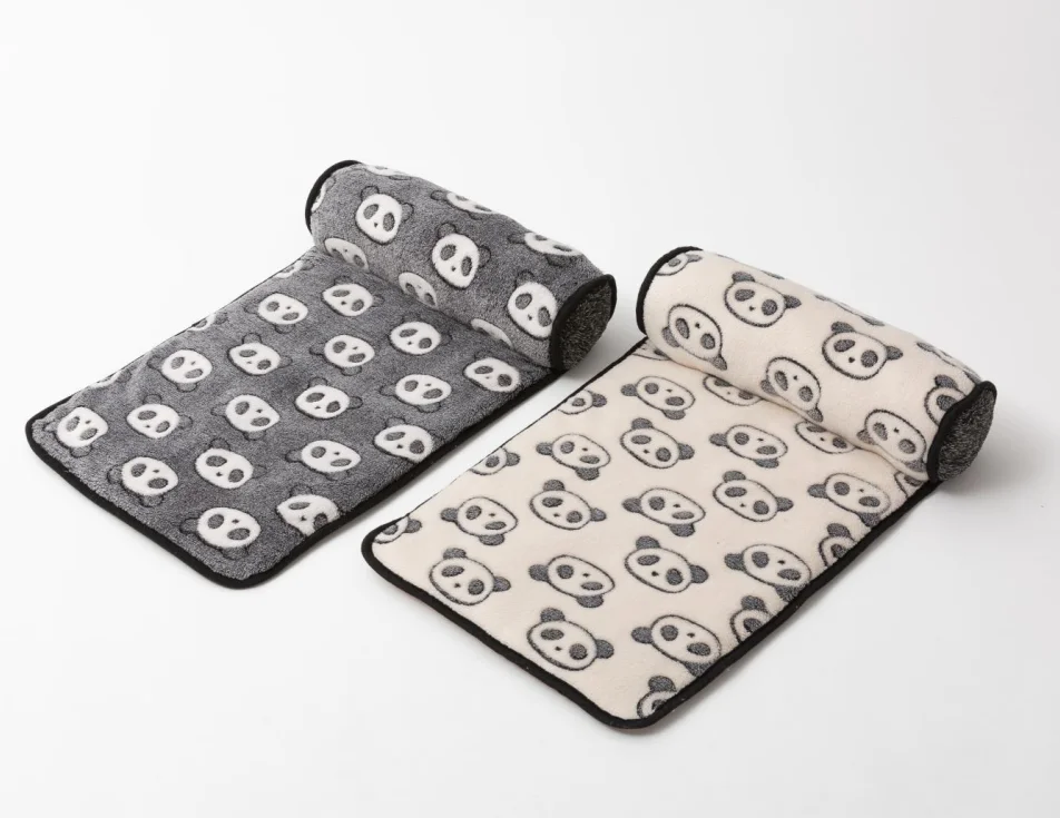 
2021 wholesale washable portable Pet mat with pillow Panda Style Fun House cats and dogs small animals rolling up faux fur bed 