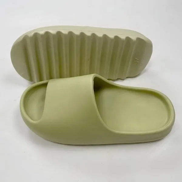 Genuine Australian Merino Sheepskin Slippers Warm Indoor Outdoor Custom Handmade Winter Fashion Leather Trend Cow Shoe OEM Key