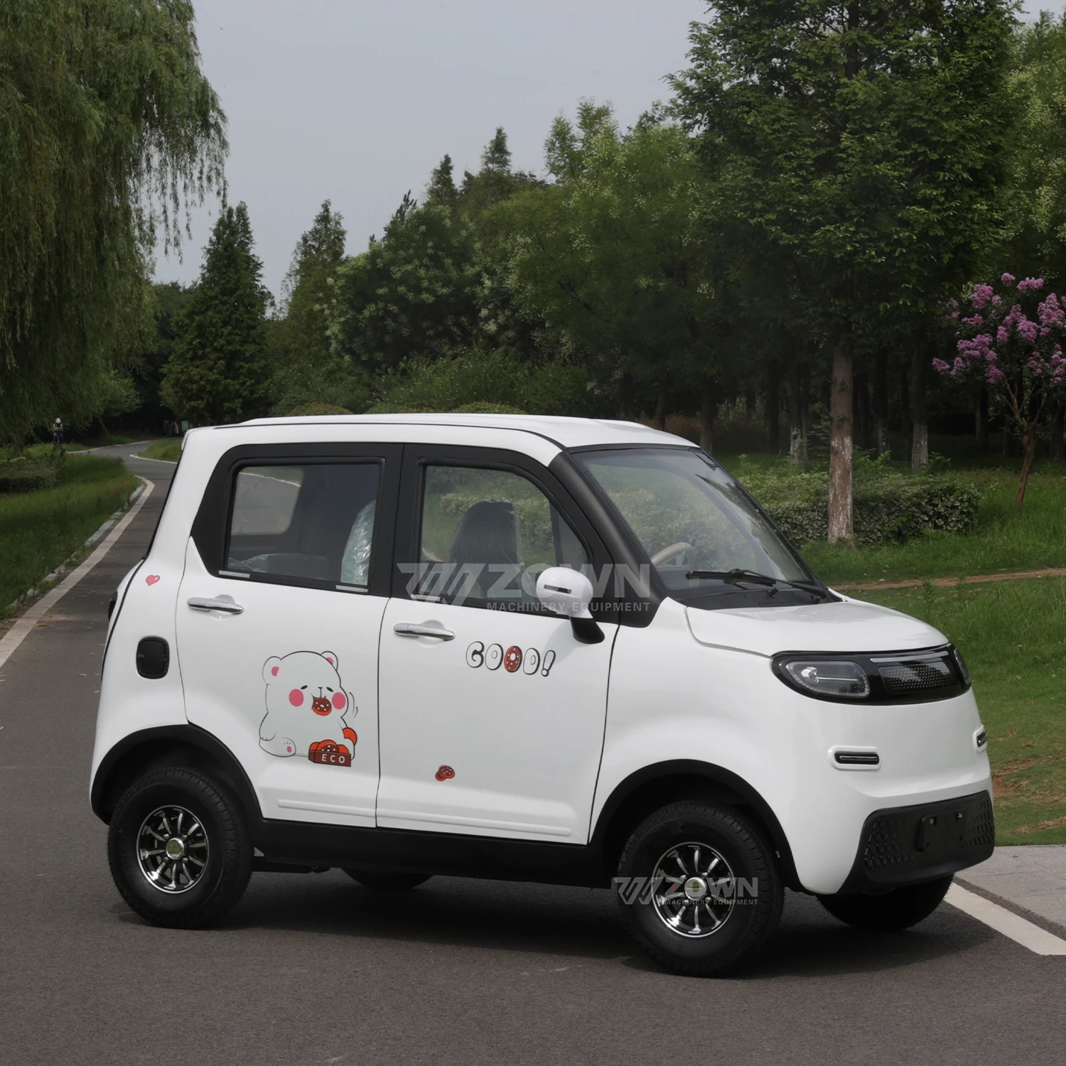 Hot Sales Customization Mini Electric Cars 4 Seater Mini Car Electric Car