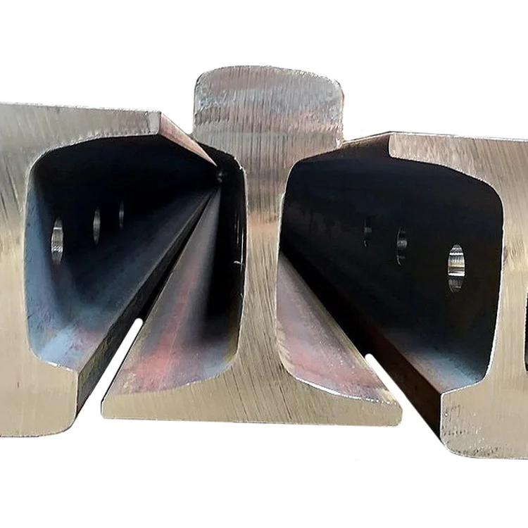 Best Quality Rails Scrap R50 R65 Rail Track Metal Railway