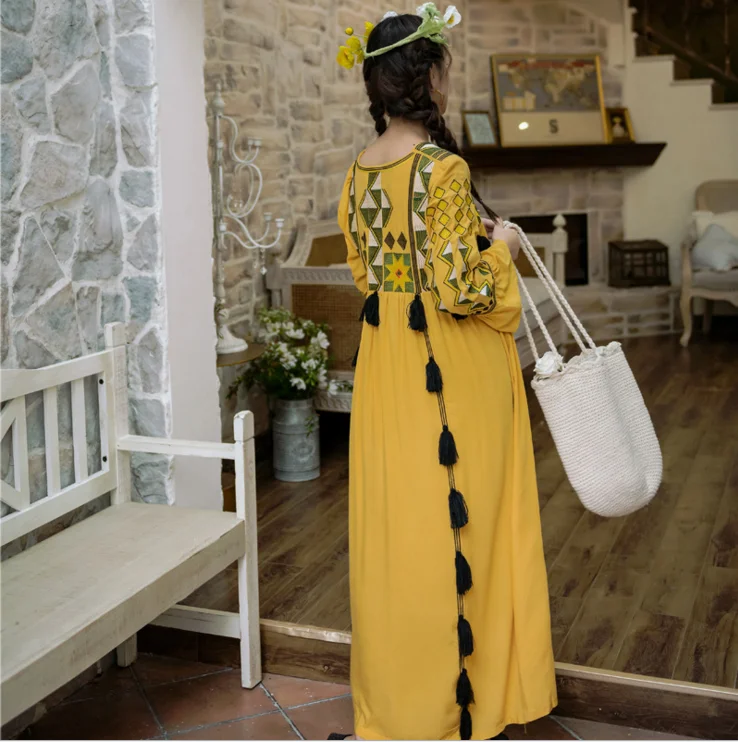 2021 summer Thai vacation style retro beach skirt ethnic style embroidered fringed dress seaside embroidered V-neck loose dress